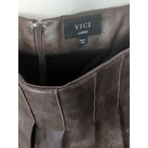 Vici pleated preppy brown mini skirt - Picture 3 of 9